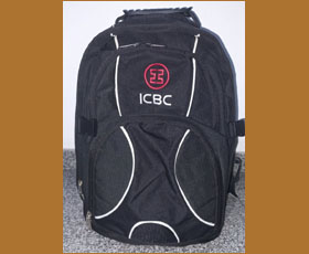 Mochila negra grande